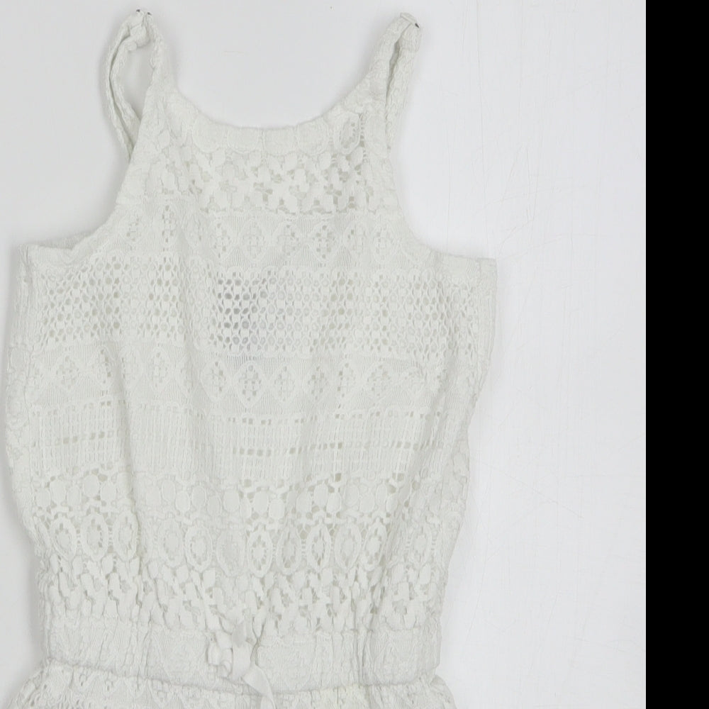 Gap Girls Playsuit One-Piece Size 8-9 Years UK '' White Geometric Sleeveless - close detail
