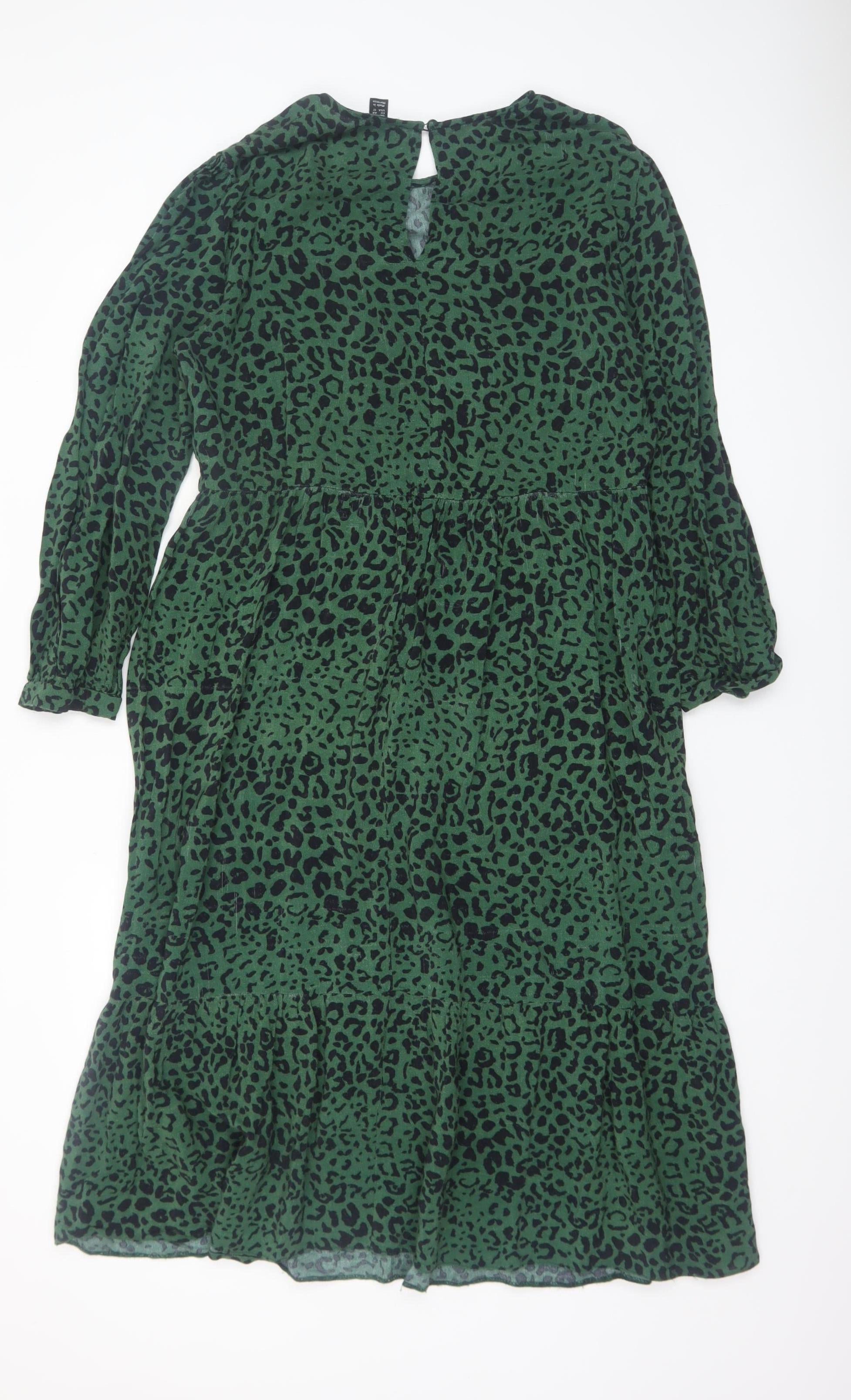 New Look Womens A-Line Dress Size 16 Green Animal Print Midi Round Neck Casual - close detail