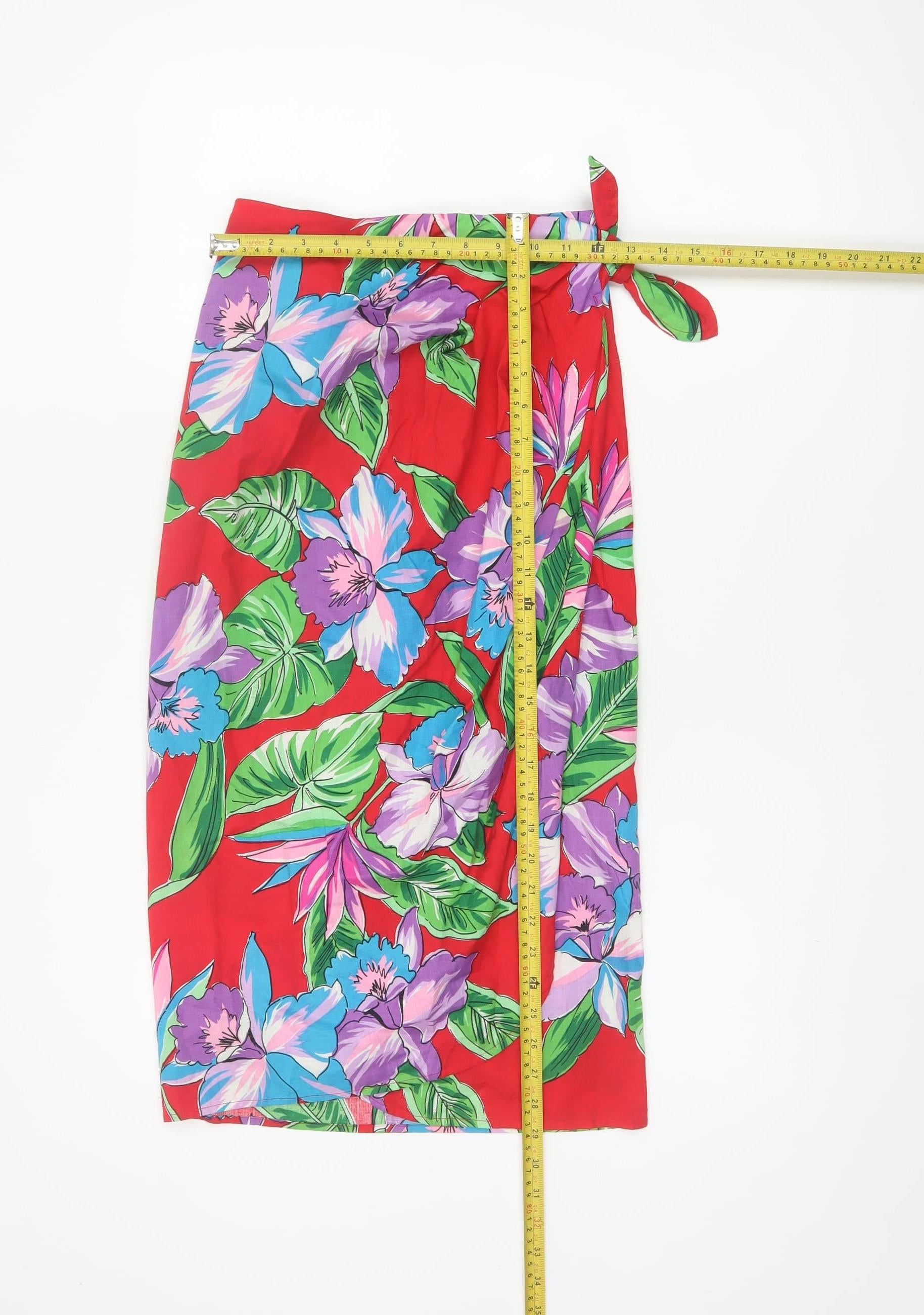 Kama'aina Womens Wrap Skirt Size M Red Floral Casual Lightweight - label detail