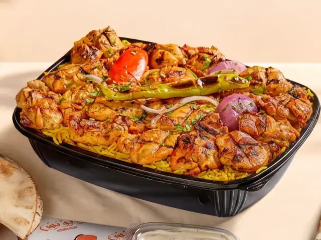 شيش طاووق على الفحم
