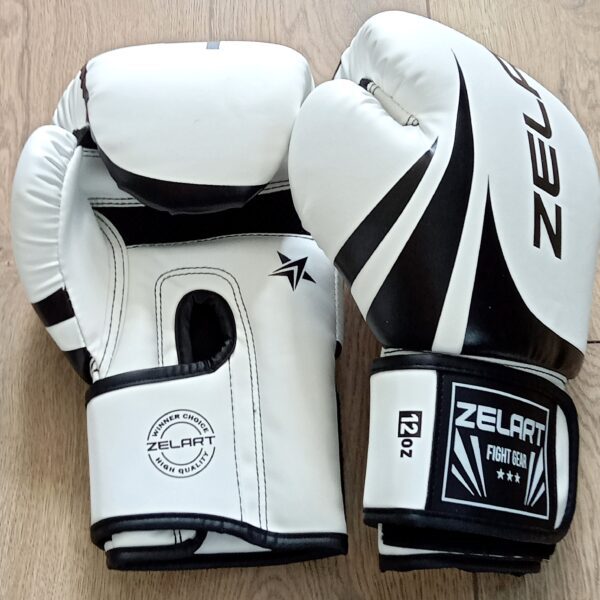 Рукавички воротарські дитячі BAYERN MUNCHEN розмір 6-8 кольорів в асортименті