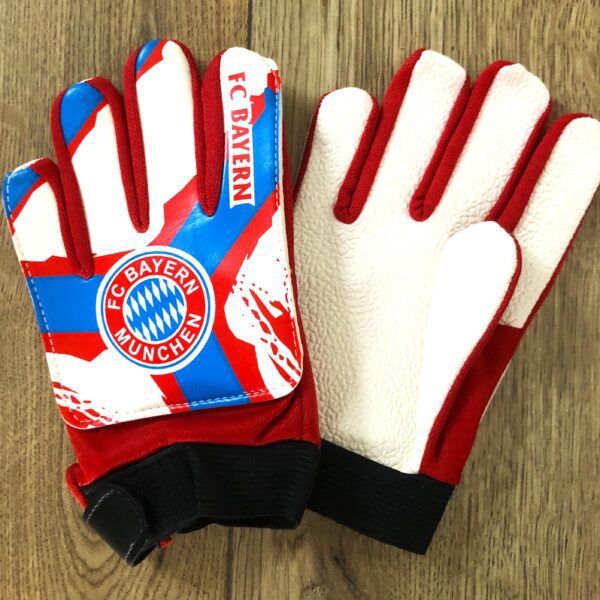 Перчатки вратарские детские BAYERN MUNCHEN размер 6-8 цвета в ассортименте