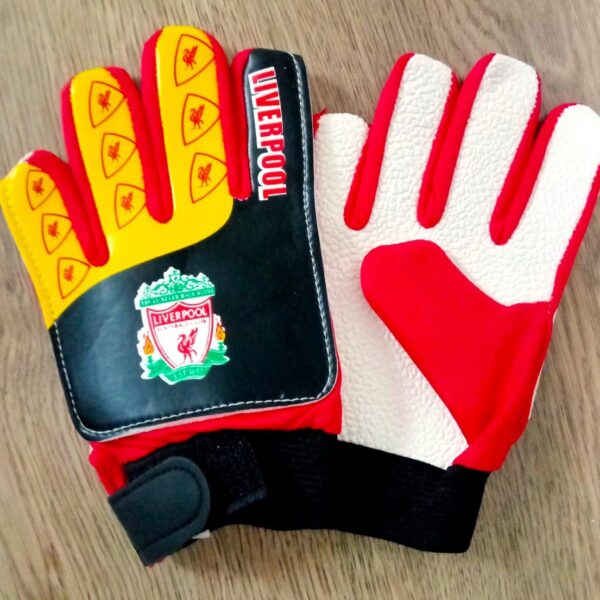 Рукавички воротарські дитячі BAYERN MUNCHEN розмір 6-8 кольорів в асортименті