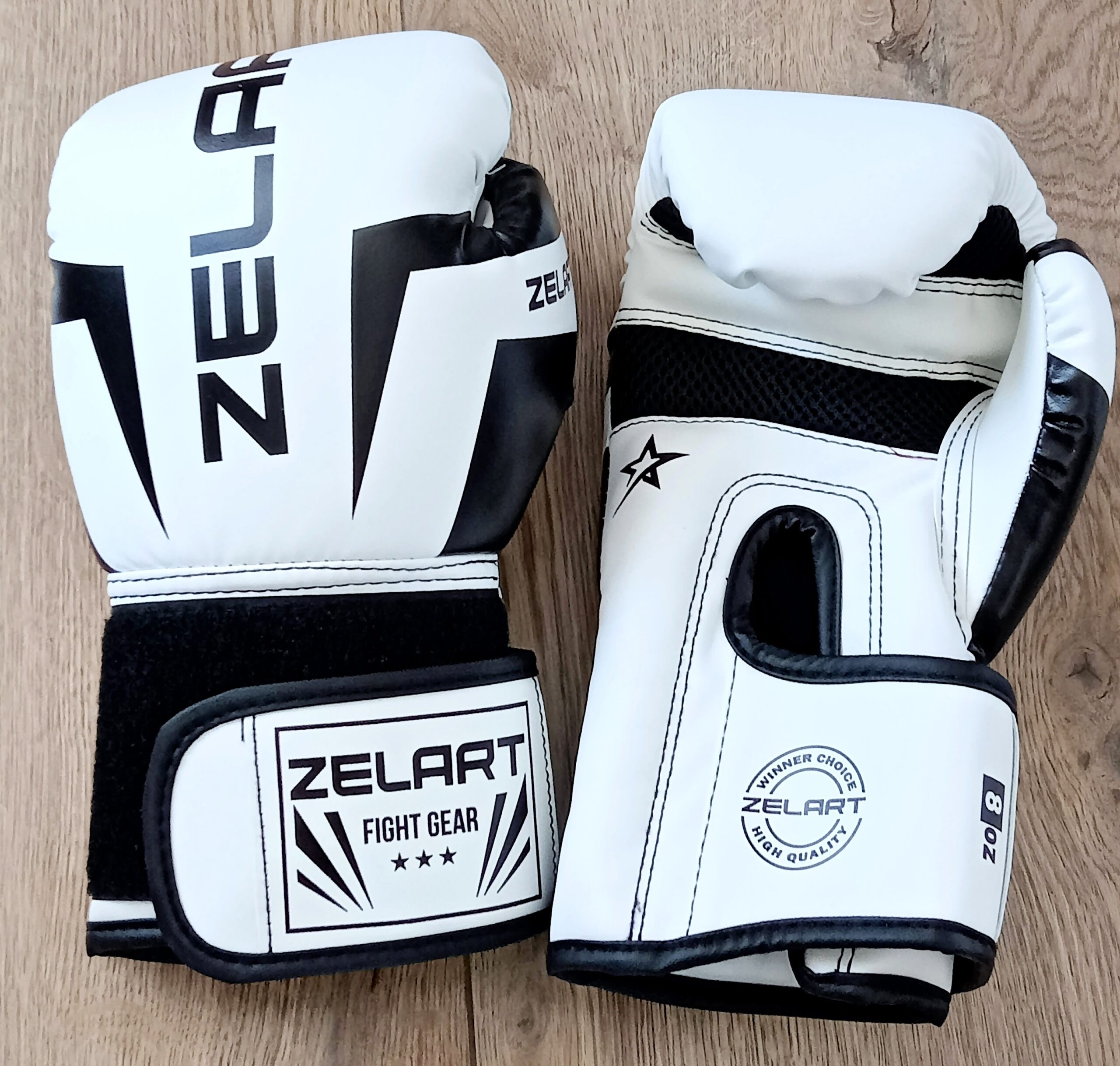 Рукавички воротарські дитячі BAYERN MUNCHEN розмір 6-8 кольорів в асортименті