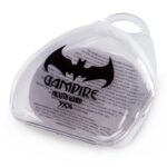 Капа боксерська однощелепна VAMPIRE (доросла) розмір L (кольори в асортименті)