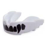 Капа боксерська однощелепна VAMPIRE (доросла) розмір L (кольори в асортименті)