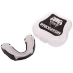 Капа боксерская односторонняя в футляре VENUM цвета в ассортименте