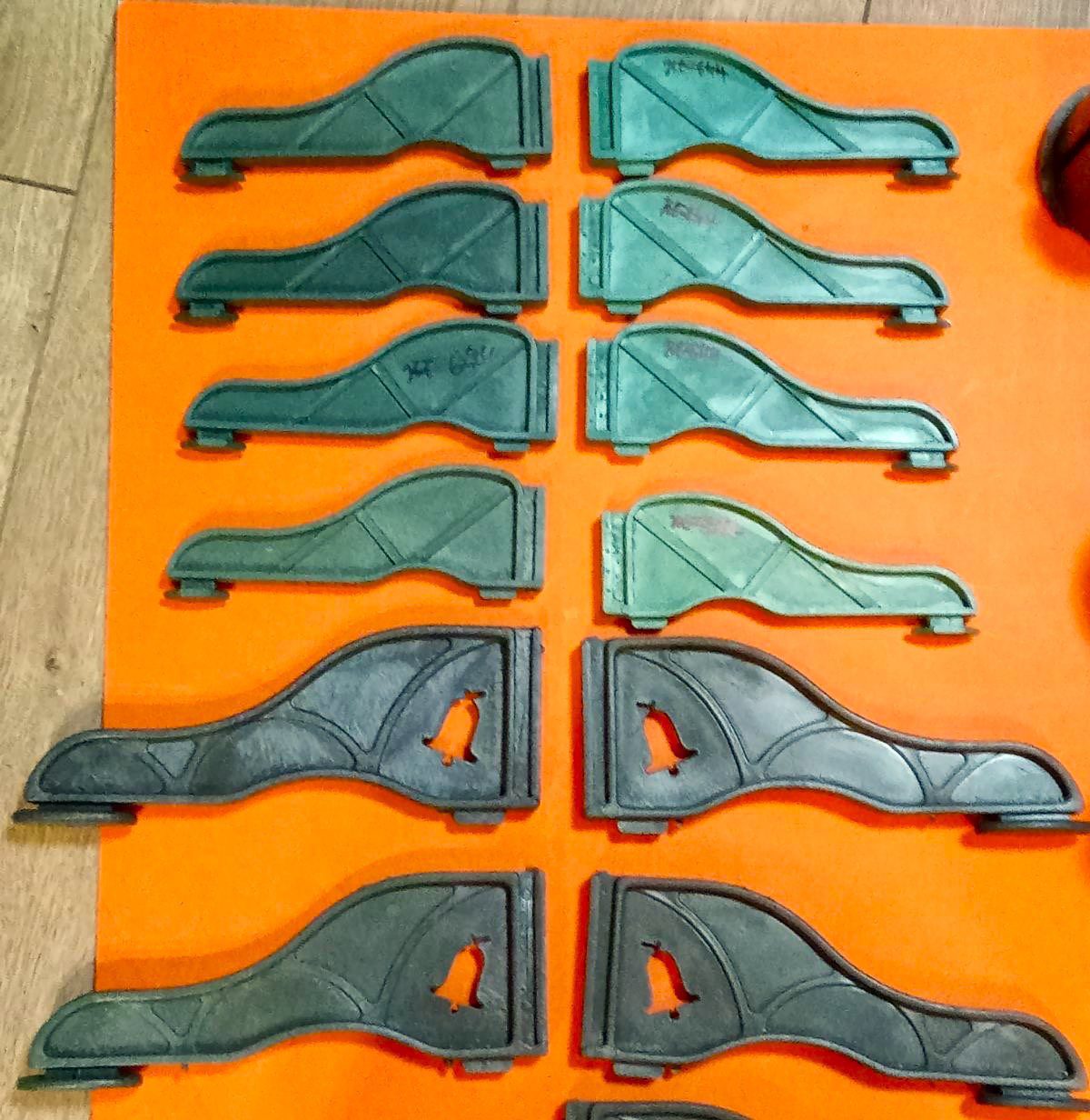 Ножка №4  для искусственной новогодней ёлки (большая, 34 см)