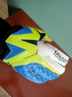 Перчатки вратарские детские UKRAINE BALLONSTAR, размер 5-7, цвета в ассортименте