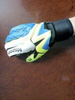 Перчатки вратарские детские UKRAINE BALLONSTAR, размер 5-7, цвета в ассортименте