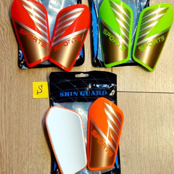 Щитки футбольні дитячі SPORTS, розмір М, кольори в асортименті