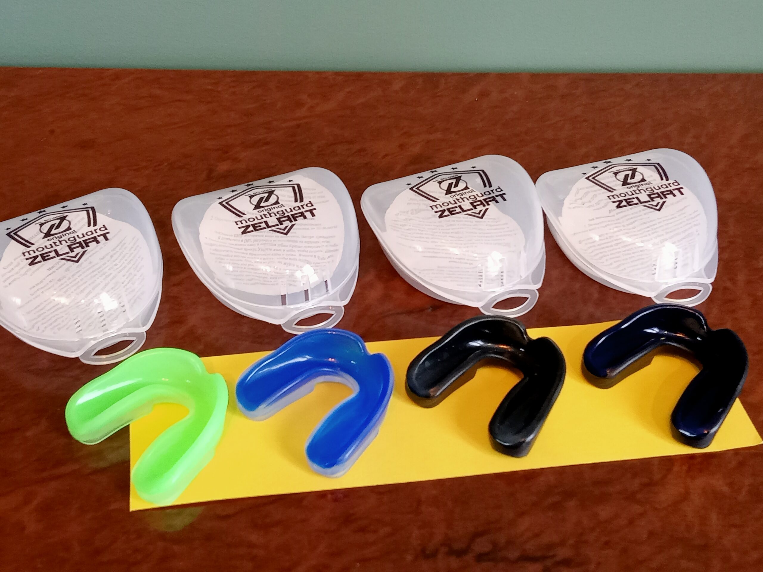 IMG20241010110010 Капа боксерская одночелюстная детская (цвета в ассортименте)