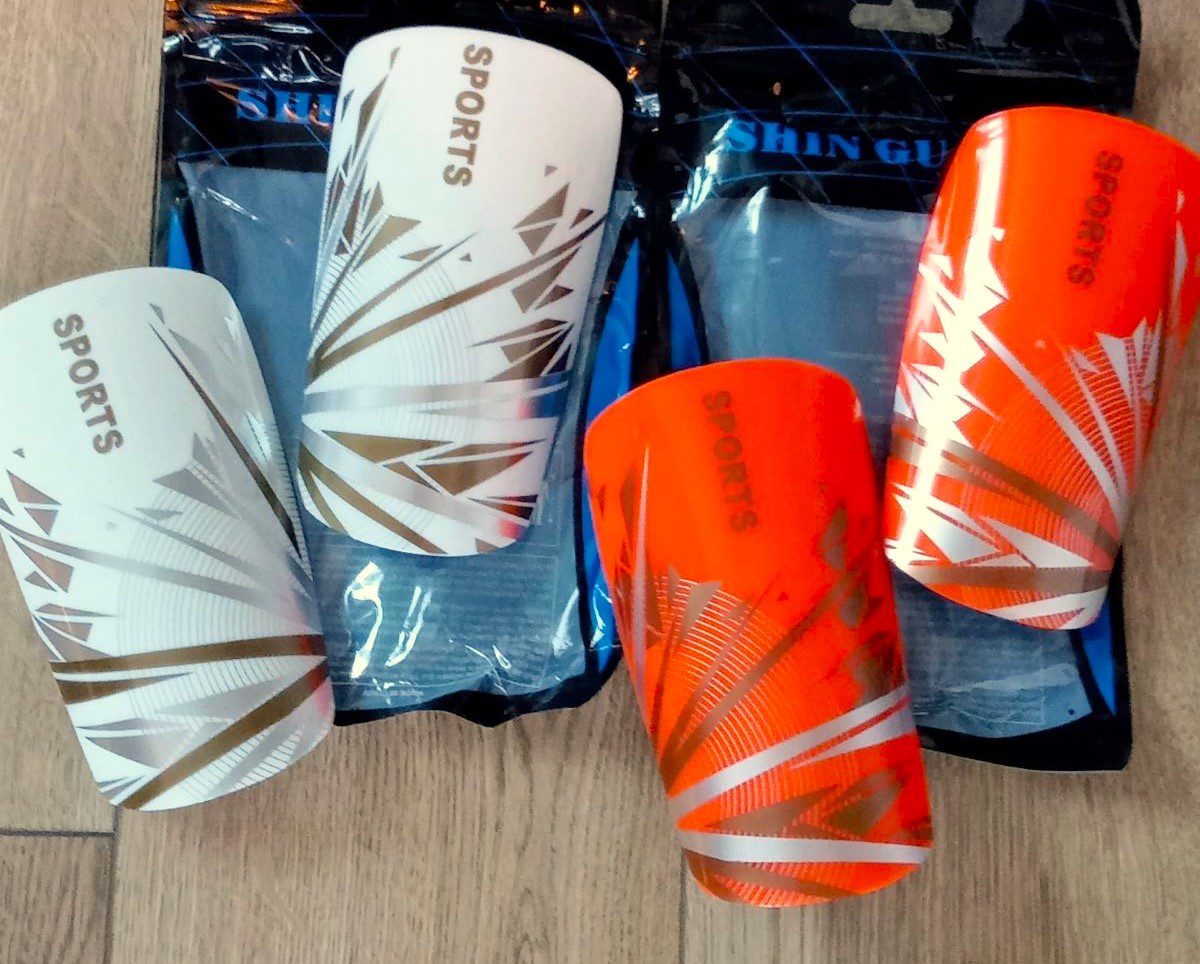 Щитки футбольные детские SPORTS, размер S, цвета в ассортименте