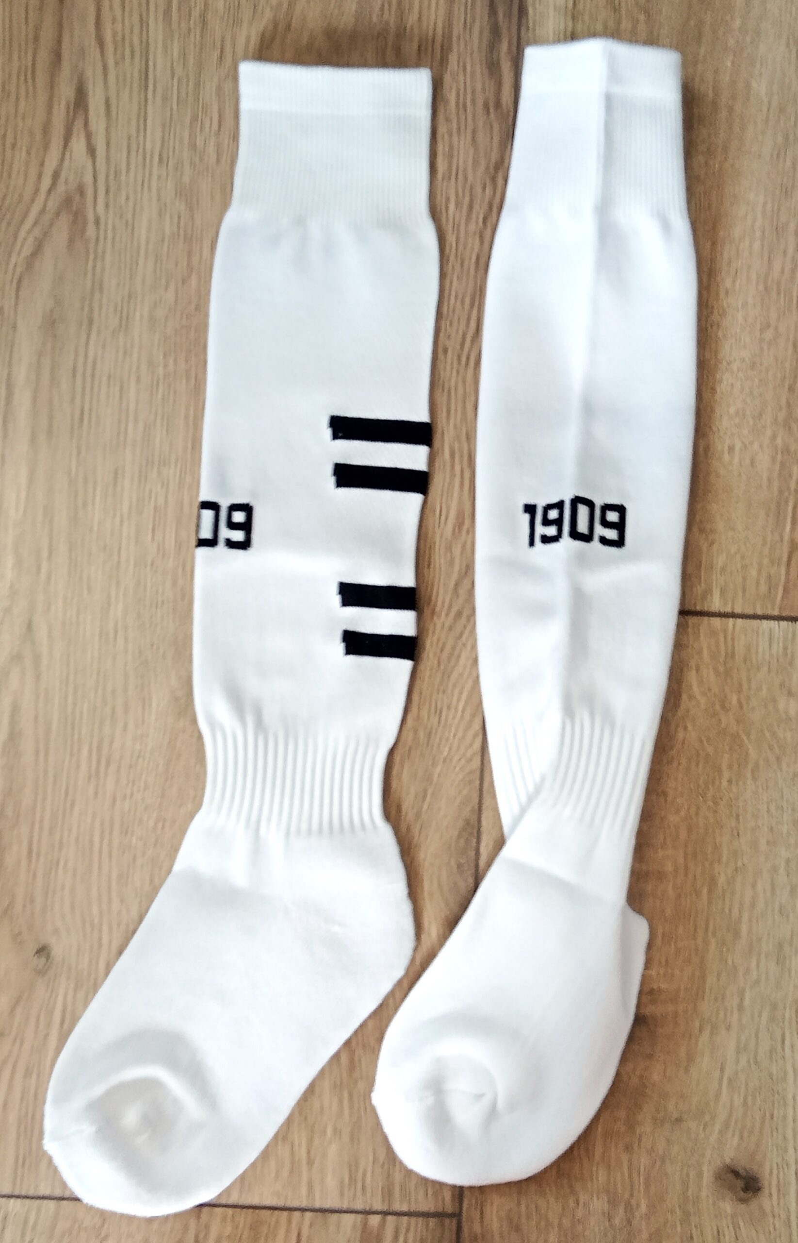 Гетри дитячі із символікою футбольного клубу AC MILAN HOME 2025, розмір 27-35, колір чорний