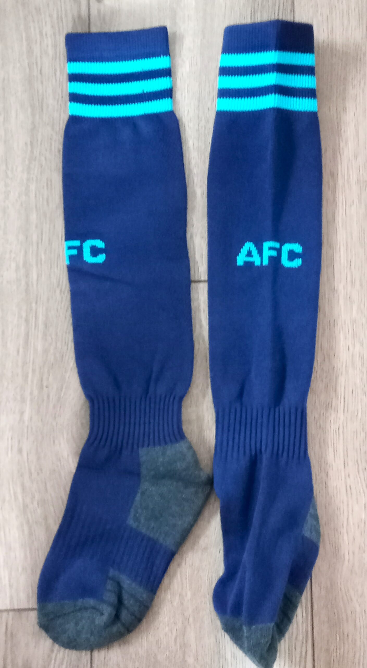 Гетры детские с символикой футбольного клуба AC MILAN HOME 2025, размер 27-35, цвет черный