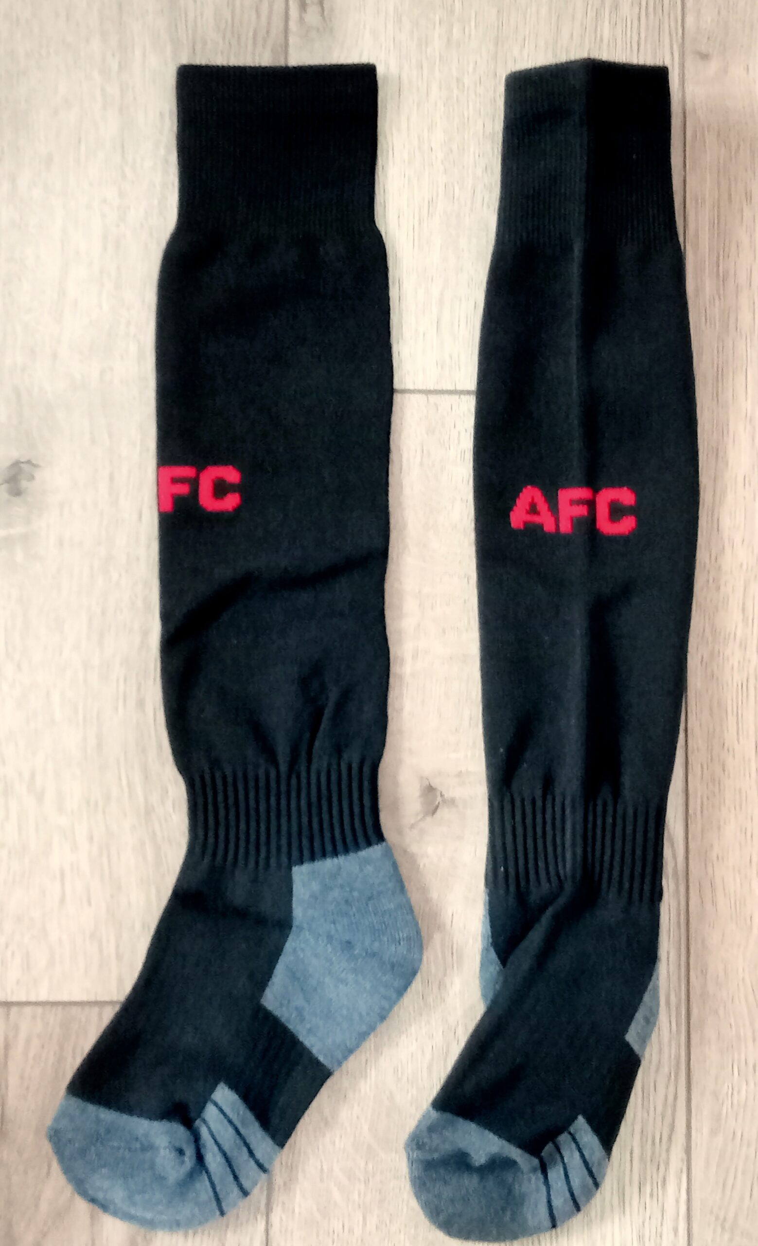 Гетри дитячі із символікою футбольного клубу AC MILAN HOME 2025, розмір 27-35, колір чорний