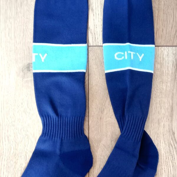Гетры детские с символикой футбольного клуба MANCHESTER CITY HOME 2025, размер 27-35, цвет тёмно-синий