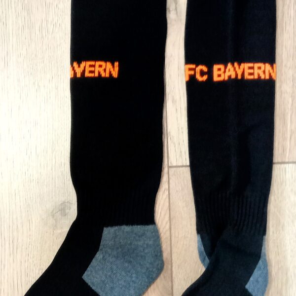 Гетри дитячі із символікою футбольного клубу AC MILAN HOME 2025, розмір 27-35, колір чорний