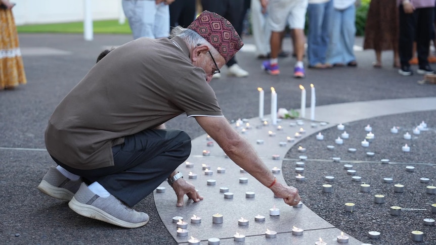 В Австралии прошли траурные бдения в память о сотнях погибших в Непале