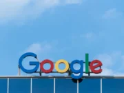 ЕС дал Google шесть месяцев на открытие Android для конкурентных ИИ-поисковиков