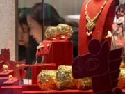 Премии на золото в Индии более чем вдвое снизились; спрос в Китае растет перед Lunar New Year
