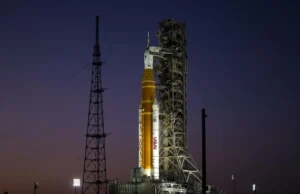 Почему окна запуска миссии NASA Artemis 2 на Луну столь коротки?