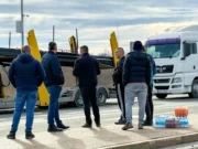 Балканские грузовые водители блокируют пограничный переход в знак протеста против правил вступления в ЕС
