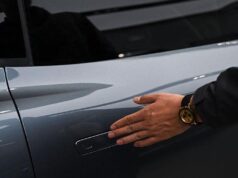 Китай запретил скрытые дверные ручки автомобилей из-за соображений безопасности