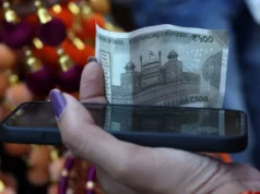 Индия займет рекордные 17,2 триллиона рупий в fiscal year 2027
