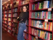Долгожданное место для влюбленных: книжный магазин и кафе романов о любви в Кембридже отмечает год работы