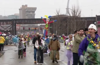 Предотвращение выхода пьяных водителей на улицы во время Mardi Gras в Суларде в 2026 году