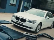 15-летний BMW 7-Series превратили в современный аналог