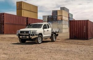 Mitsubishi представила новую бюджетную версию популярного пикапа L200