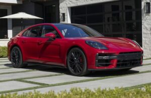 Новый Porsche Panamera сочетает спортивность и комфорт семейного автомобиля