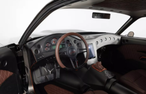Уникальный Dodge Challenger мощностью до 2500 л.с. выставлен на аукцион