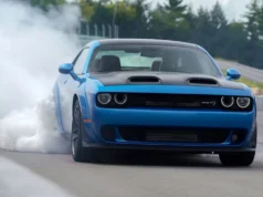Как угнанный Dodge Hellcat Redeye раскрыл албанский подпольный автосервис