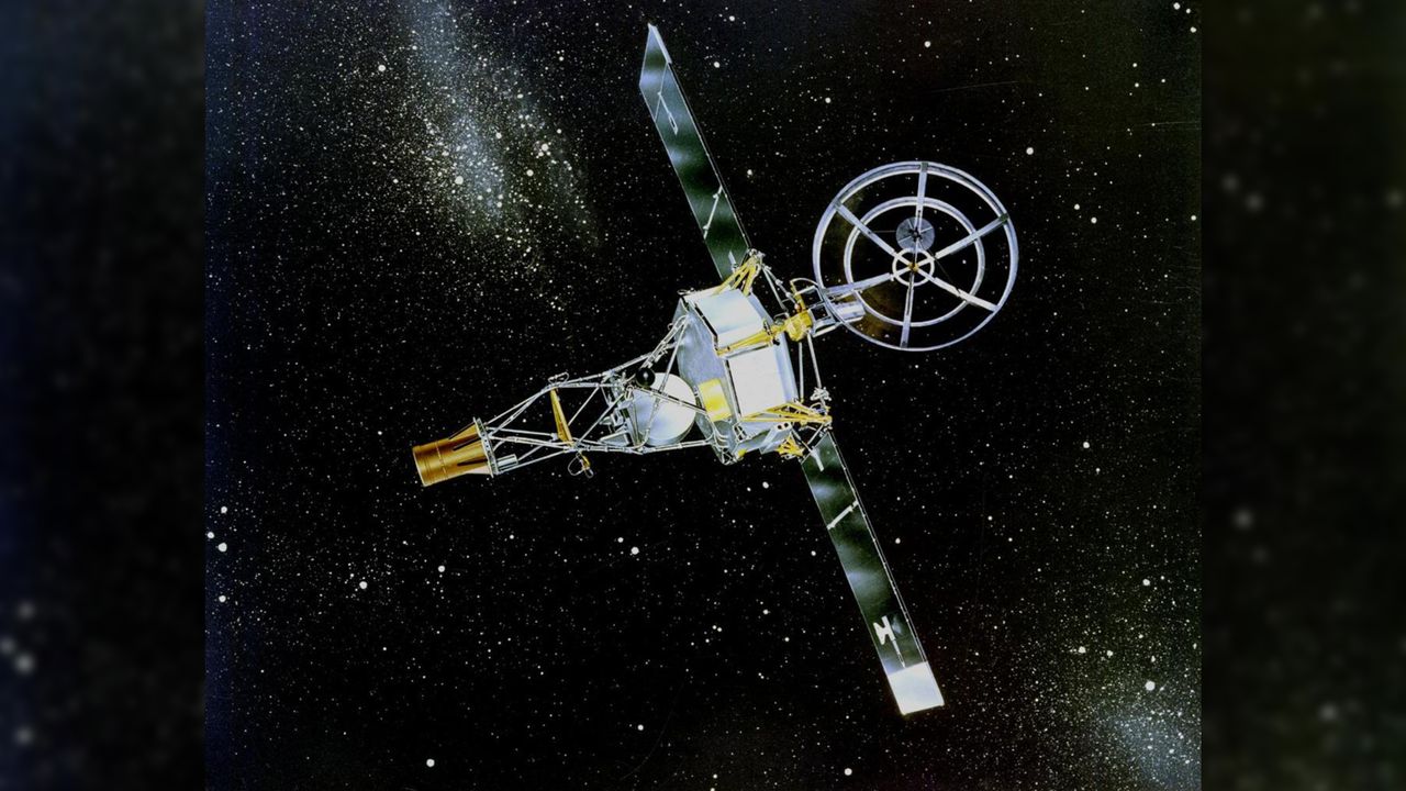 В этот день в космосе! 4 сентября 1962 г.: космический аппарат НАСА Mariner 2 выполнил первый в истории манёвр в глубоком космосе, чтобы достичь Венеры