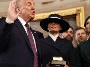 Не только Мелания Трамп: ещё пять первых леди США, носивших шляпы на инаугурациях