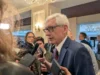 Эверс призывает Минэнерго США не сокращать инвестиции в энергетику Висконсина на $1,5 млрд