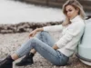 В моду вернулся джинсовый антитренд 70-х, который будет в ходу в этом году