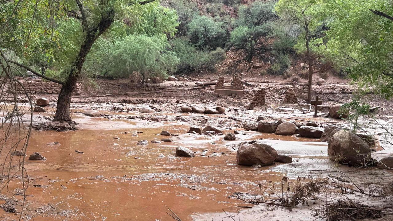 После внезапного потопа в Гранд-Каньоне: поиски 15 человек