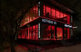 Компания Nothing открывает первый розничный магазин в Индии