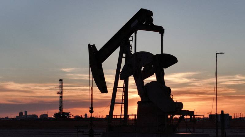 Новый мрачный прогноз из США: нефть подорожает в этом году сильнее, чем ожидалось