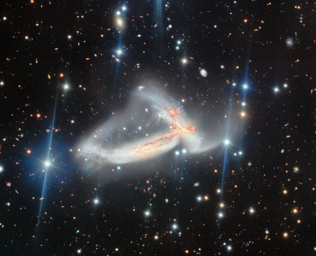 APOD: 4 сентября 2026 — Na Uhane Mahoe Huki Pu i ke Ola