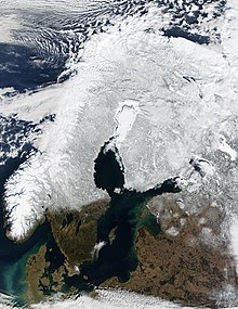 057c6f0be81c6a1d90b584efa390c9d670e9df243ee9f4d4605d52ebf6f3a3a0.jpg