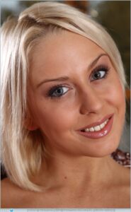 Mandy Dee. фото