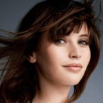felicity_jones_2-2560x1440-300x200