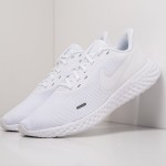 nike-revolution-5-25615-1