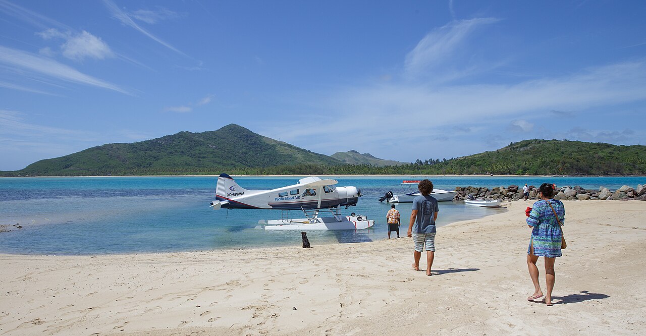 Yasawa Islands photo: Pacific Island Air DQ-GWW arriving at Navutu Stars Resort, Yasawa Islands, Fiji