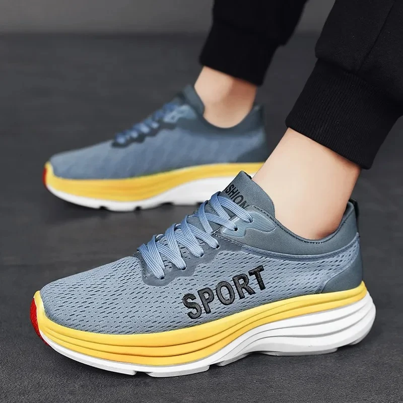 Breathable Low-Top Men's Sneakers Summer New Lightweight Thick Base Wear-Resista